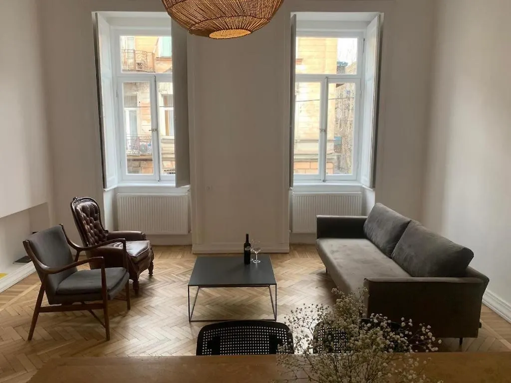M1 Apartment Тбилиси Грузия